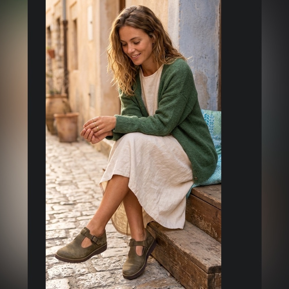 Mephisto Women's Olive Leather Flats